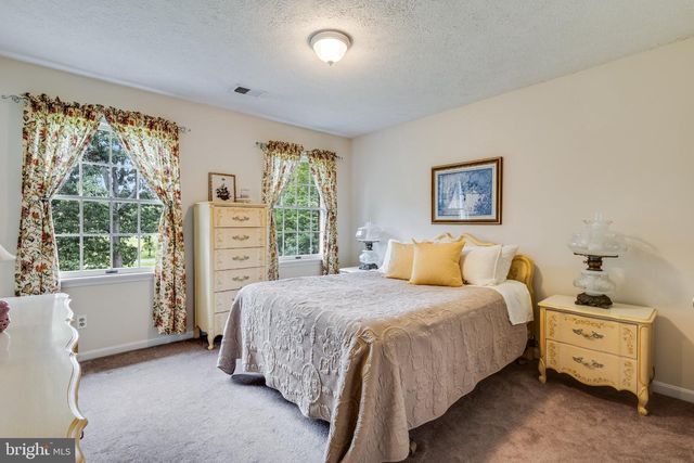 9720 HUNTLEY DR, La Plata, MD 20646