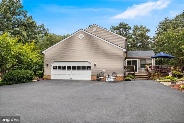 9720 HUNTLEY DR, La Plata, MD 20646