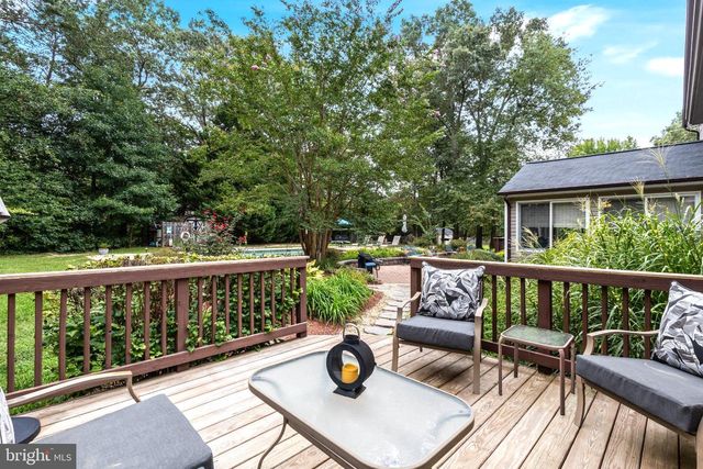 9720 HUNTLEY DR, La Plata, MD 20646