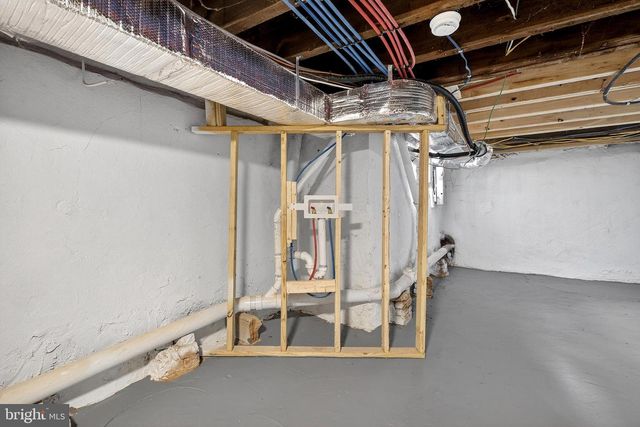 221 N HOBART ST, Philadelphia, PA 19139