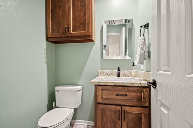 91 Alden Glen Drive, The Woodlands, TX 77382