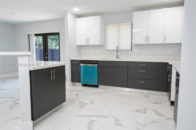 2522 NW 9th Place, Fort Lauderdale, FL 33311