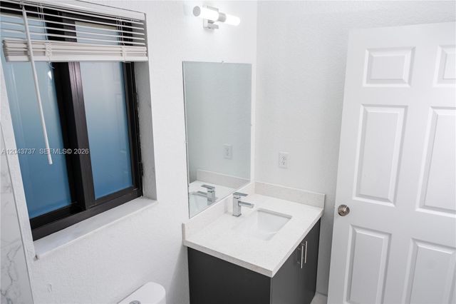 2522 NW 9th Place, Fort Lauderdale, FL 33311