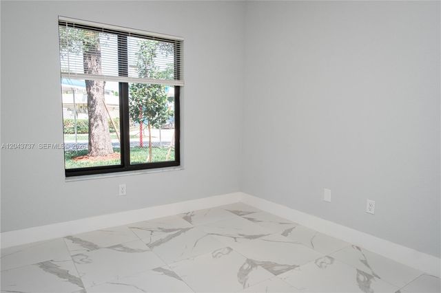 2522 NW 9th Place, Fort Lauderdale, FL 33311
