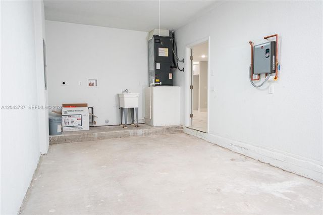 2522 NW 9th Place, Fort Lauderdale, FL 33311