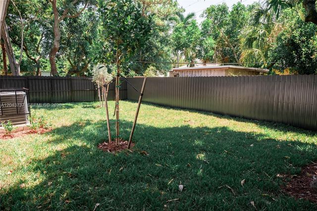 2522 NW 9th Place, Fort Lauderdale, FL 33311