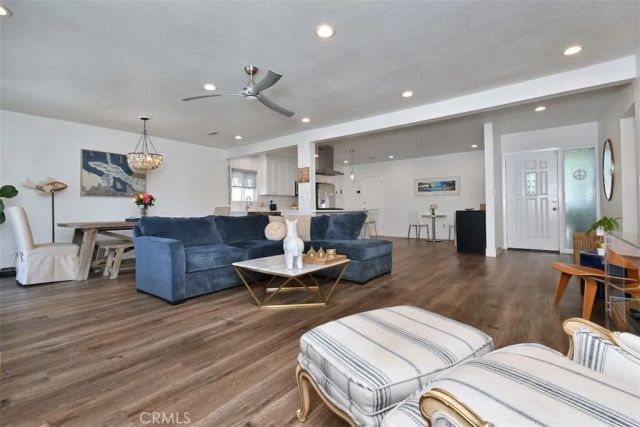 13753 Calvert, Valley Glen, CA 91401