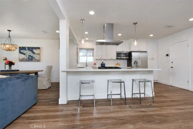 13753 Calvert, Valley Glen, CA 91401