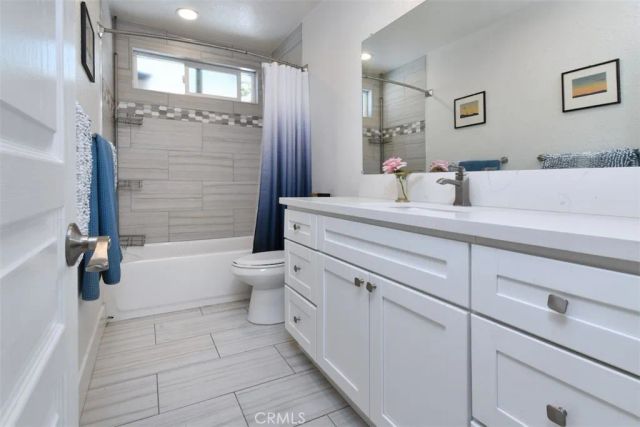 13753 Calvert, Valley Glen, CA 91401