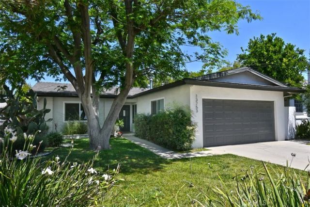 13753 Calvert, Valley Glen, CA 91401