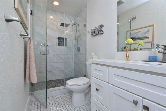 13753 Calvert, Valley Glen, CA 91401