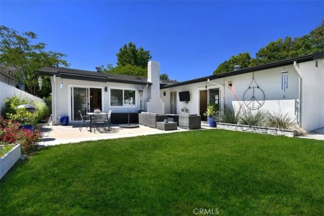 13753 Calvert, Valley Glen, CA 91401