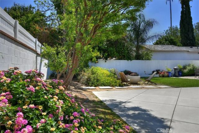13753 Calvert, Valley Glen, CA 91401