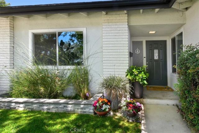 13753 Calvert, Valley Glen, CA 91401