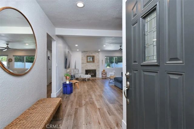 13753 Calvert, Valley Glen, CA 91401