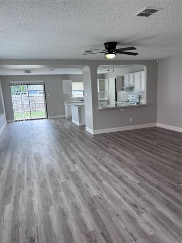 701 King Street, Cedar Hill, TX 75104