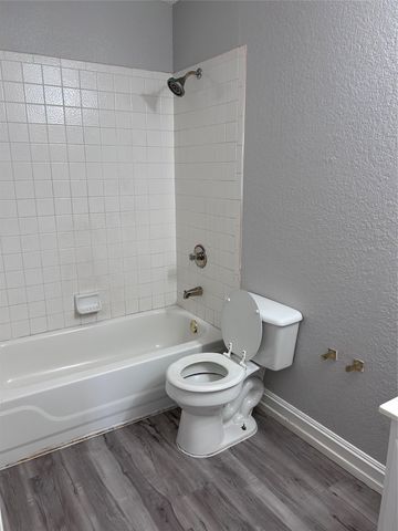 701 King Street, Cedar Hill, TX 75104