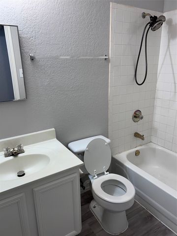 701 King Street, Cedar Hill, TX 75104