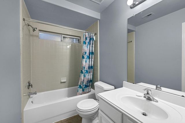 15710 Bannowsky Lane, Houston, TX 77049