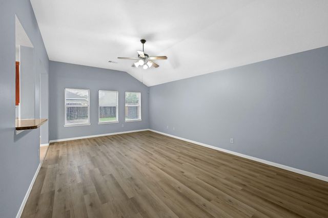 15710 Bannowsky Lane, Houston, TX 77049