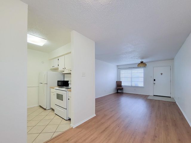 3535 Nasa Rd 1 78, Seabrook, TX 77586