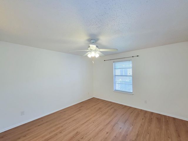 3535 Nasa Rd 1 78, Seabrook, TX 77586