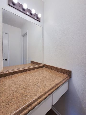 3535 Nasa Rd 1 78, Seabrook, TX 77586