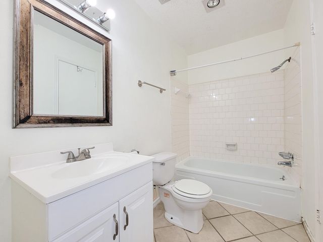 3535 Nasa Rd 1 78, Seabrook, TX 77586
