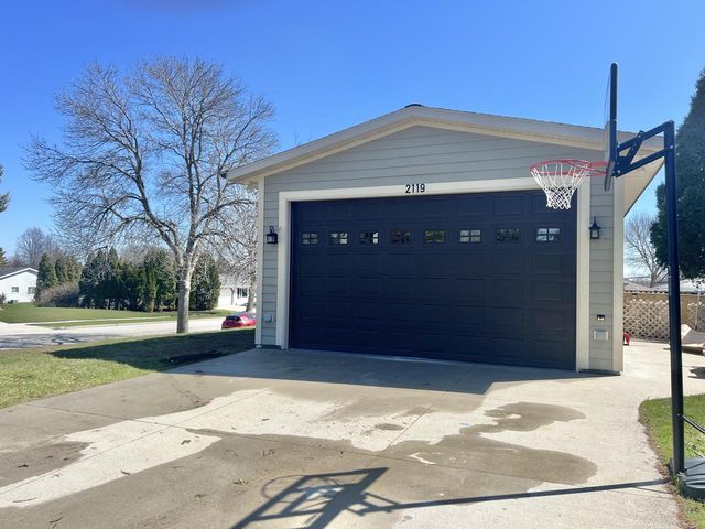 2119 N 38th STREET, Sheboygan, WI 53081
