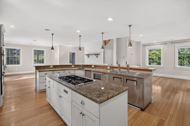 3 Baywood Dr, Orleans, MA 02653