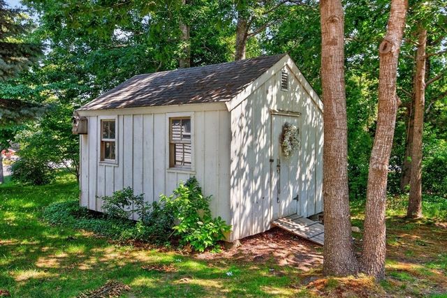 3 Baywood Dr, Orleans, MA 02653