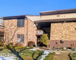 145 Cross Slope Court A, Manalapan, NJ 07726