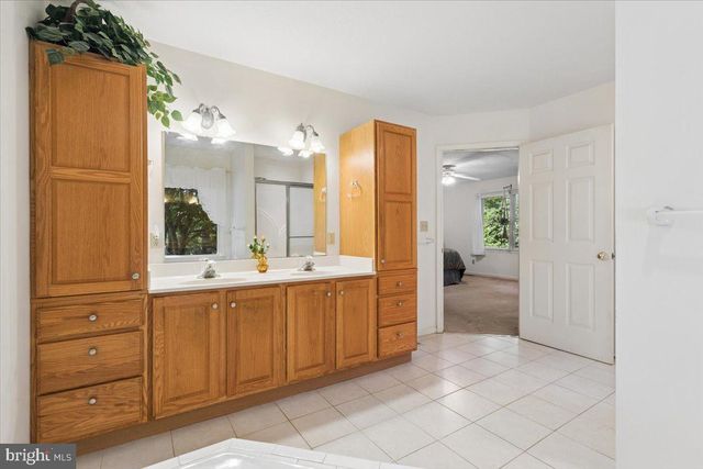 14 SURREY, Madison, VA 22727