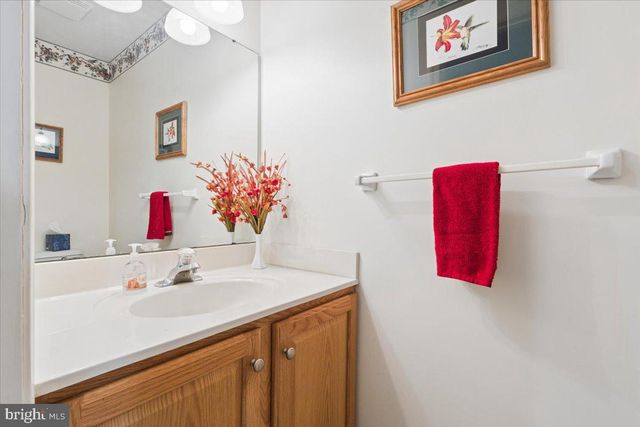 14 SURREY, Madison, VA 22727