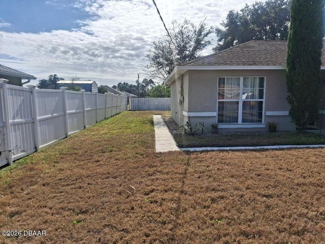 5 Butterfield Place, Palm Coast, FL 32137