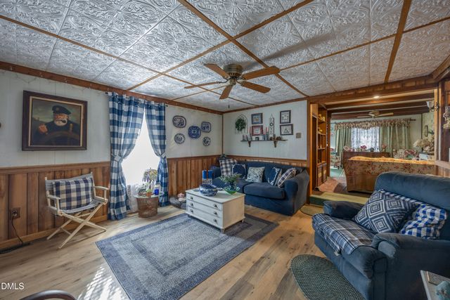 4474 Autryville Road, Autryville, NC 28318