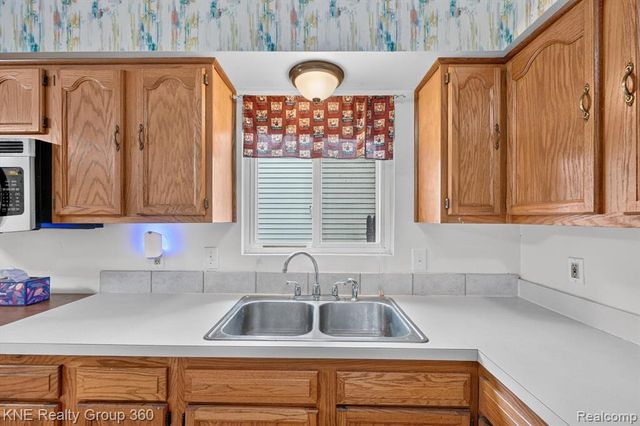 25507 Keeler Road, Redford, MI 48239