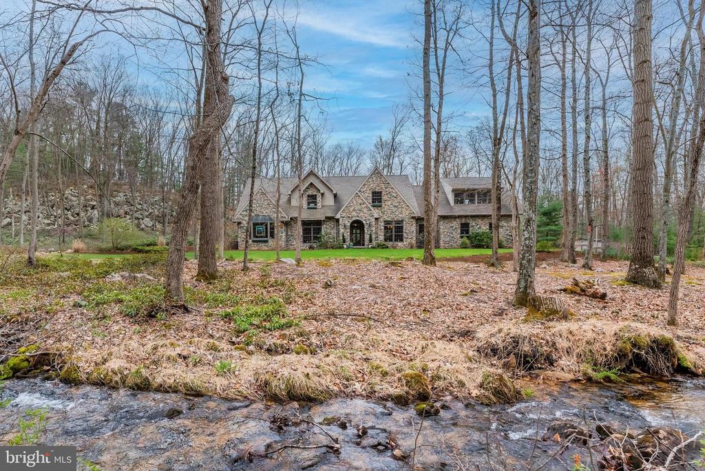 1316 RIDGE RD, Fayetteville, PA 17222