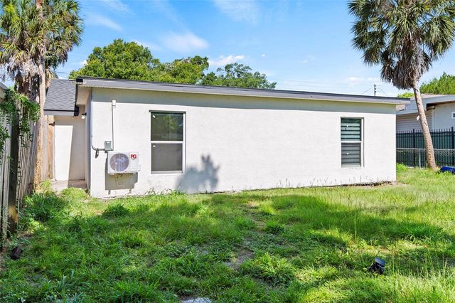 8613 N 14TH STREET, Tampa, FL 33604