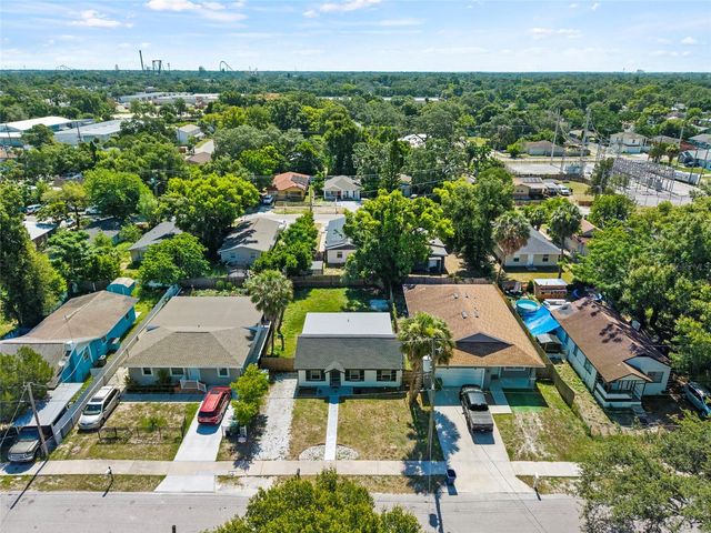 8613 N 14TH STREET, Tampa, FL 33604