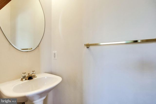 100 PENWICK CIR, Frederick, MD 21702