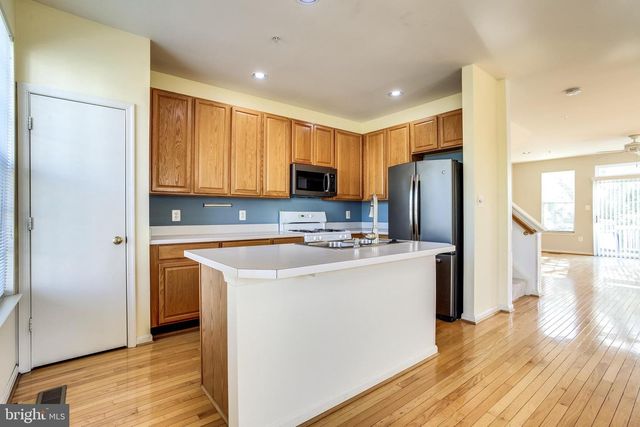 100 PENWICK CIR, Frederick, MD 21702