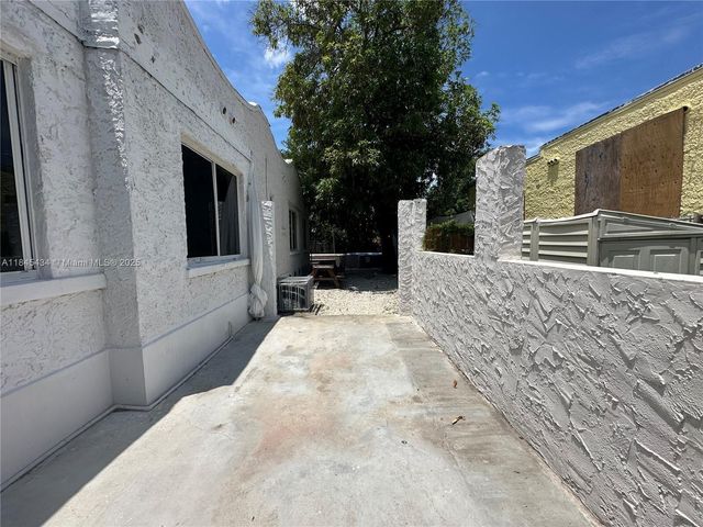 267 NW 33rd Street 1, Miami, FL 33127
