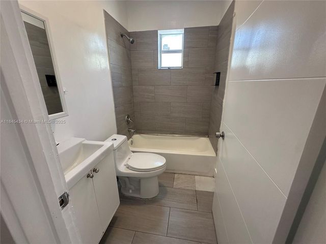 267 NW 33rd Street 1, Miami, FL 33127
