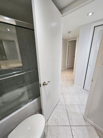 18041 Biscayne Boulevard 204, Aventura, FL 33160