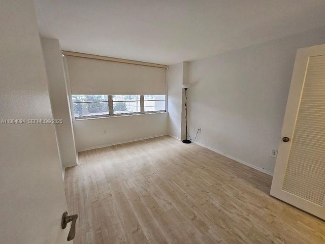 18041 Biscayne Boulevard 204, Aventura, FL 33160