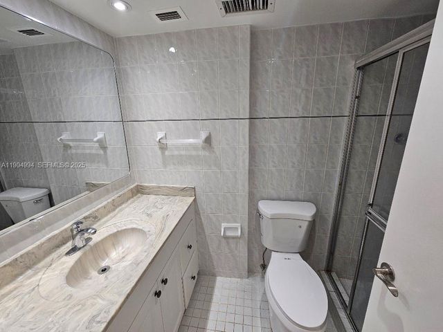 18041 Biscayne Boulevard 204, Aventura, FL 33160
