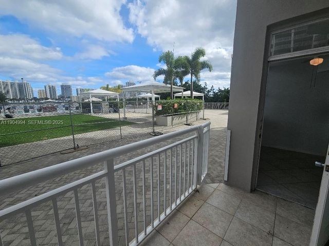 18041 Biscayne Boulevard 204, Aventura, FL 33160