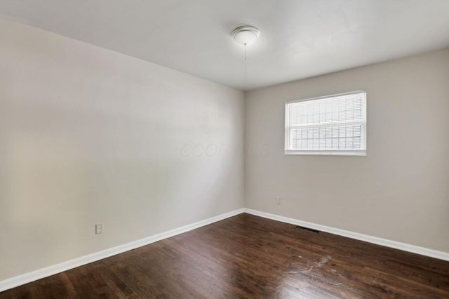 2535 Bulen Avenue, Columbus, OH 43207