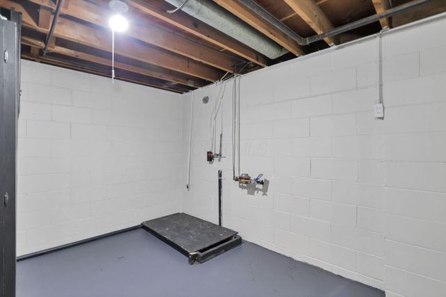 2535 Bulen Avenue, Columbus, OH 43207